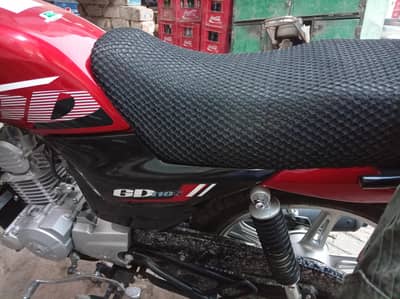 Suzuki Gd 110s 2025/2026 Model Red Colour