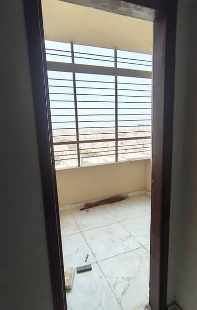 ROYAL ICON 2BED DD FLAT FOR SALE IN GULSHAN E IQBAL 13D2