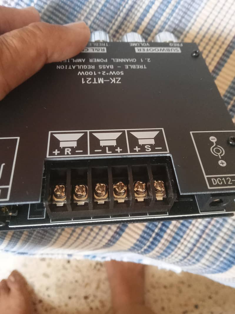 AMPLIFIER MT21 1