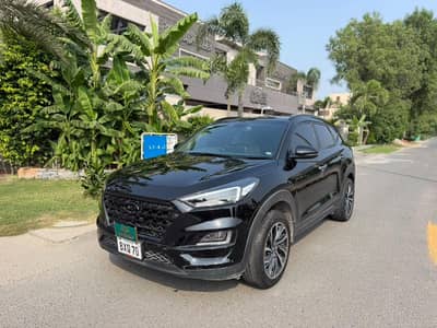Hyundai Tucson 2025 low mileage neet and clean family used car