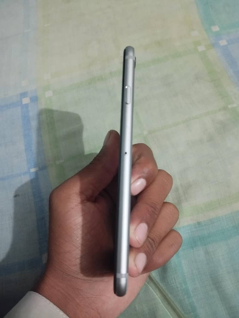 Apple iPhone 6 3