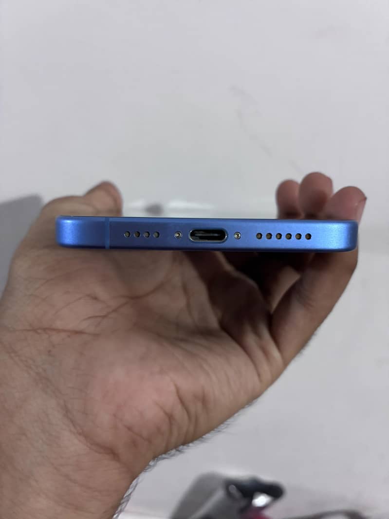 Apple iPhone 16 Plus 6