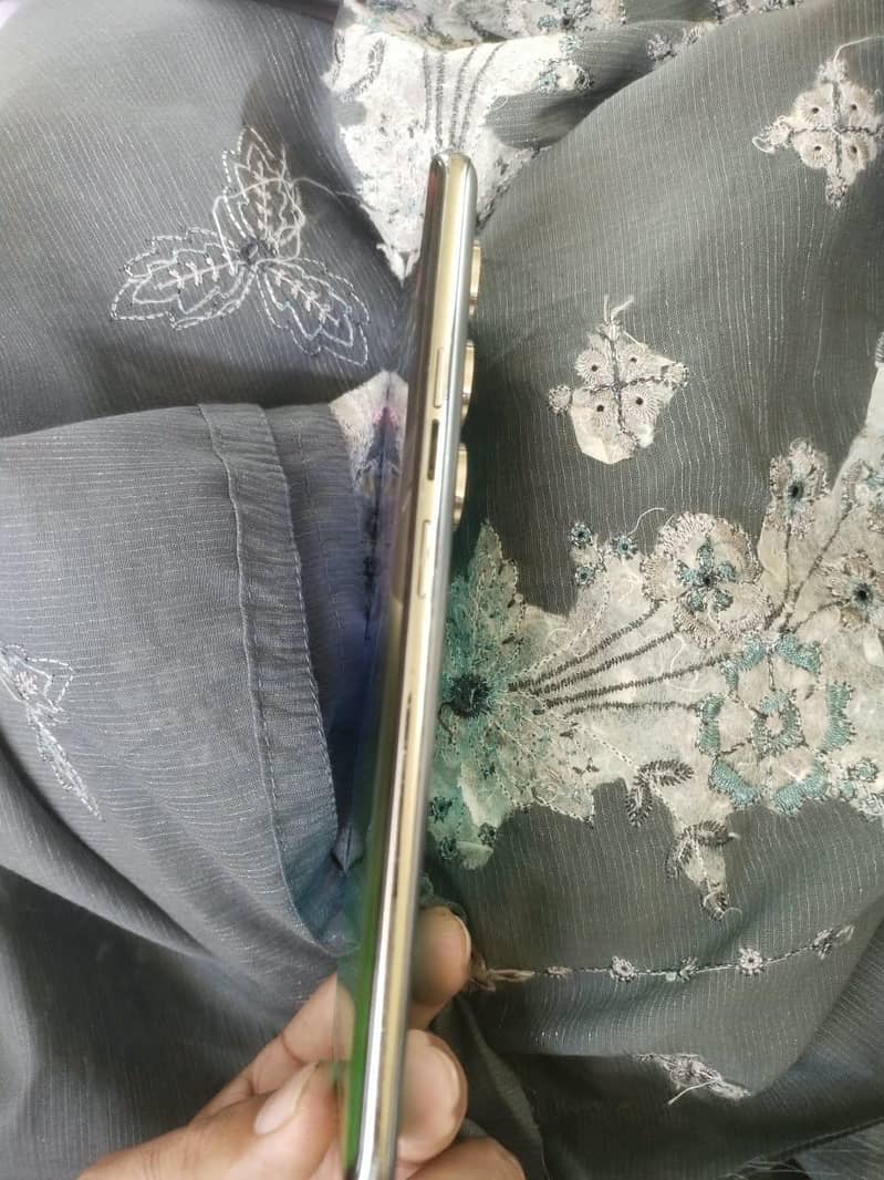 Tecno CAMON 40 Pro 2