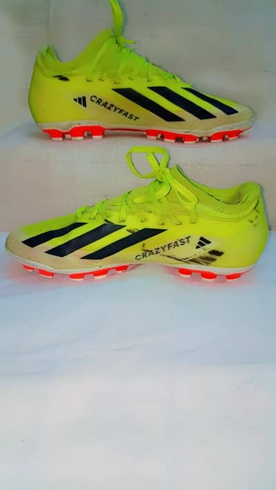 Football shoes