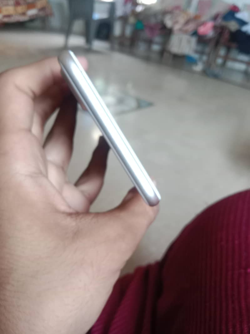 Apple iPhone 7 Plus 3