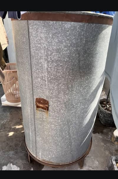 Wheat Storage Container -Parola