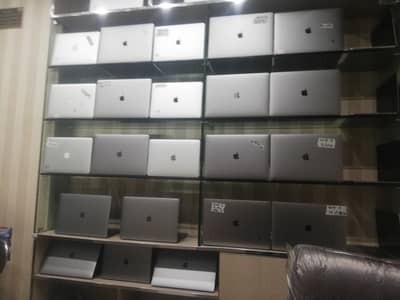 M1 M2 M3 M4 apple MacBook Pro retina display available