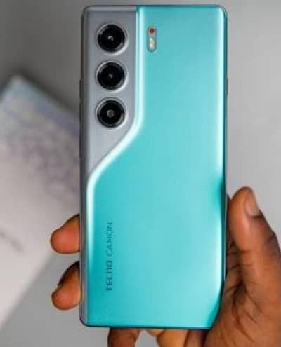 Tecno CAMON 40