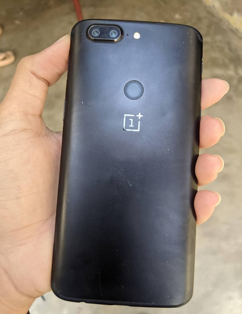 One Plus 5T 1