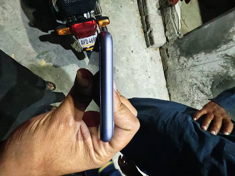 Apple iPhone 11 2