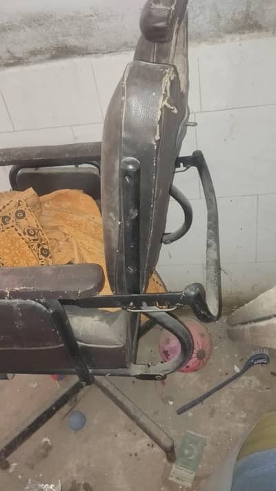 hair cutting chair