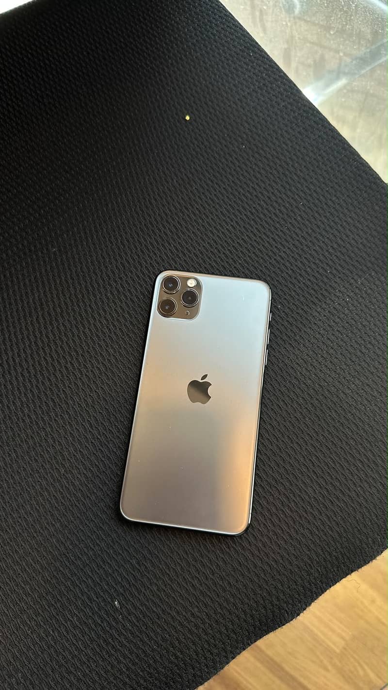 Apple iPhone 11 Pro Max 3
