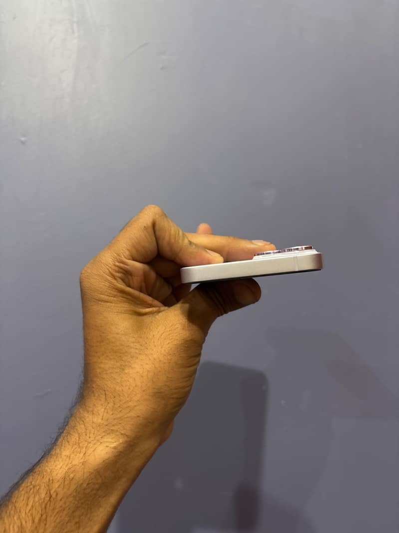 Apple iPhone 14 5