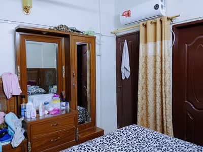 Rent flat Farhan Tower 3bed. d. d ist floor Near Alladin park to Johar mor