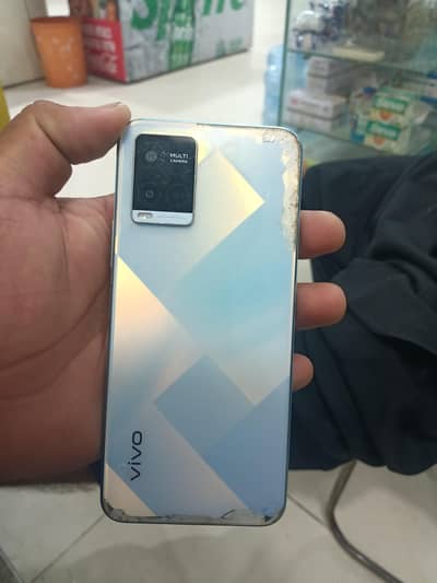 Vivo V21