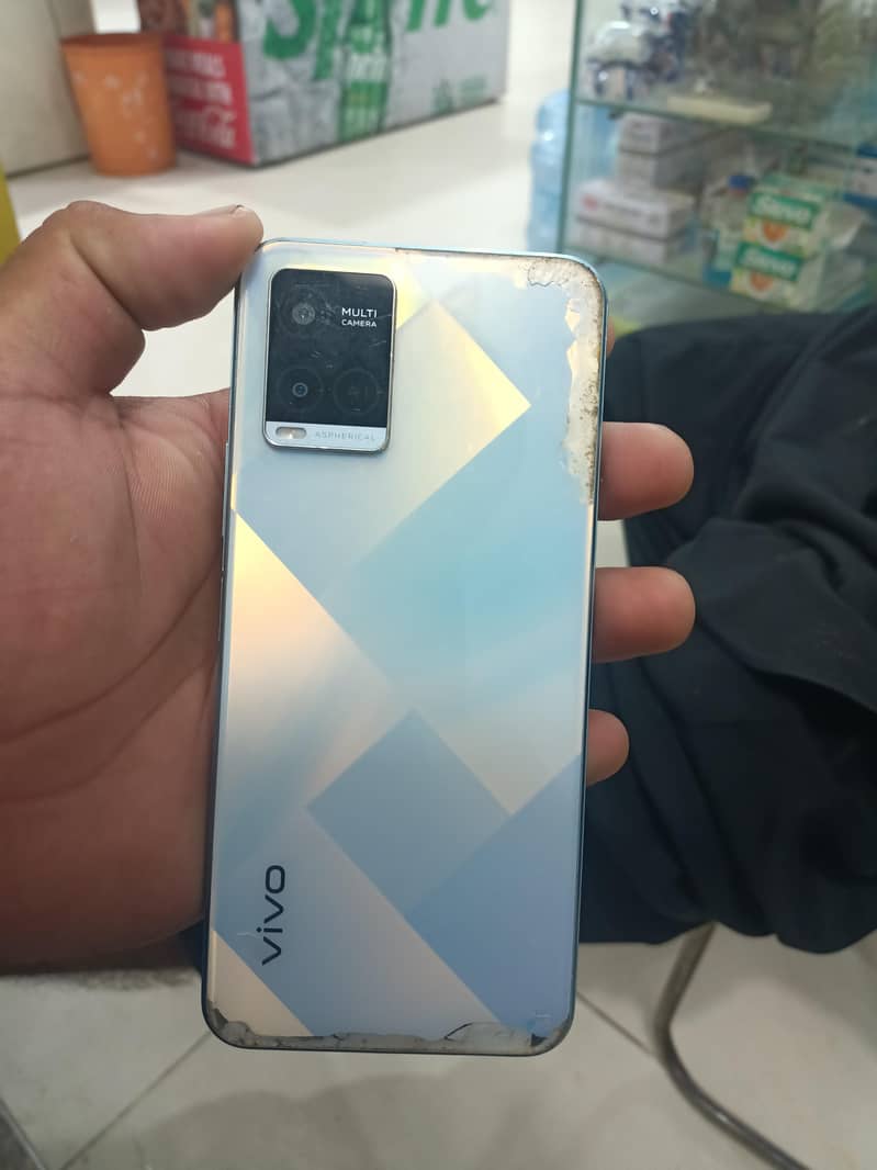 Vivo V21 0