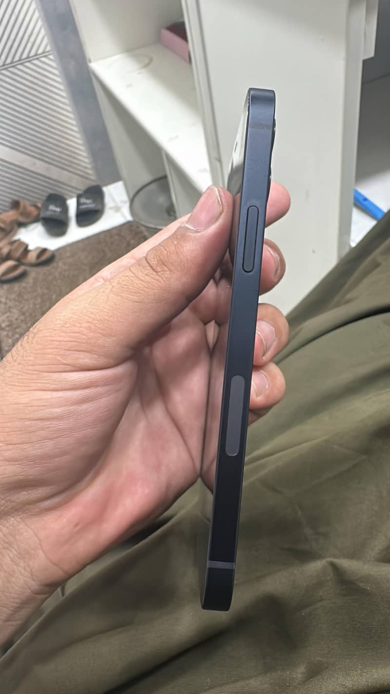 Apple iPhone 12 1
