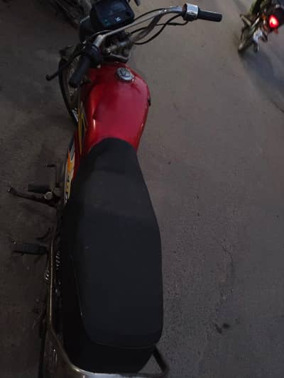 2005 model United