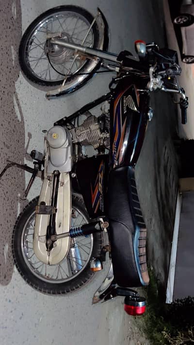 Honda 125 2019 model Lahore