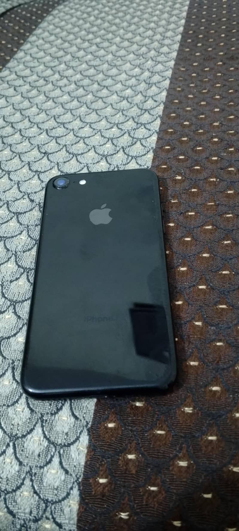 Apple iPhone 7 1