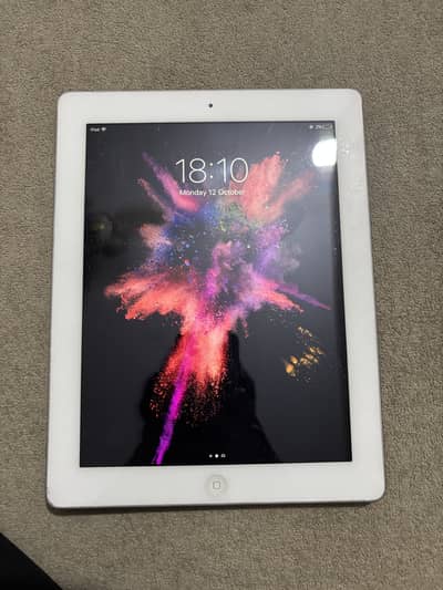 Apple iPad 2 13 gb white color
