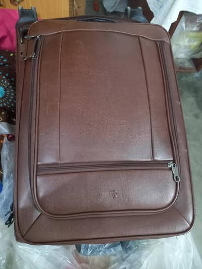 Medium 4 Wheel Bag