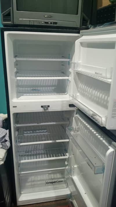 Dawlances double Door refrigerator - 14 cubic - new condition