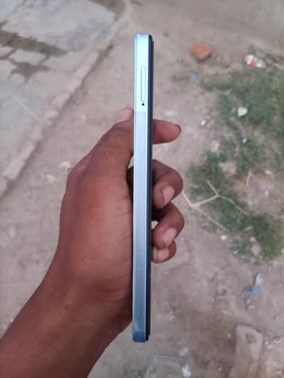 Tecno Spark tecno sparkGo 2024 (4GB RAM / 64GB Storage) - PTA Approved