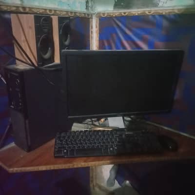 Core i5 4th Gen Desktop PC with 24" Dell IPS Monitor