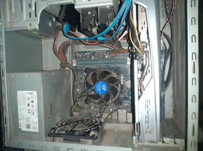 I7 3770 gigabyte pc 12gb ram 256gb hard drive