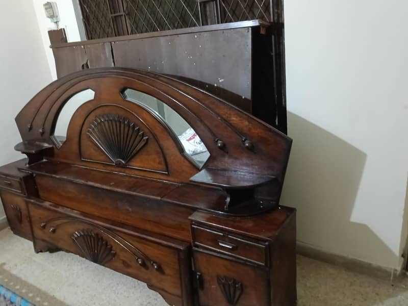 Double king size  Bed 0