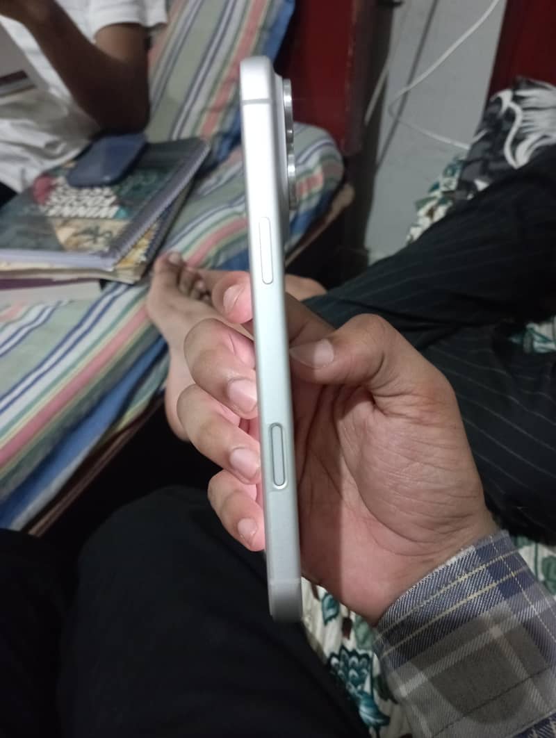Apple iPhone 17 Pro Max 1