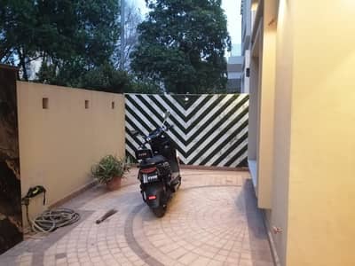 10 Marla house for Sale At Bahria Town Lahore