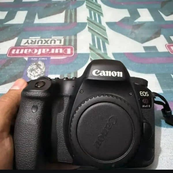 Canon eos 6d Mark 2 complete box 2