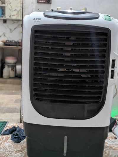 Ac DC room cooler