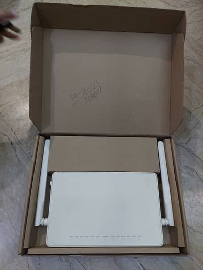 Optical network terminal Huawei HG8245C (XPON ONU)