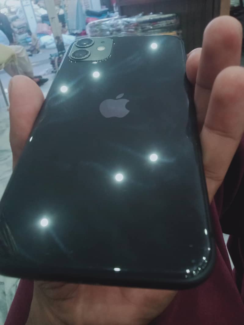 Apple iPhone 11 0