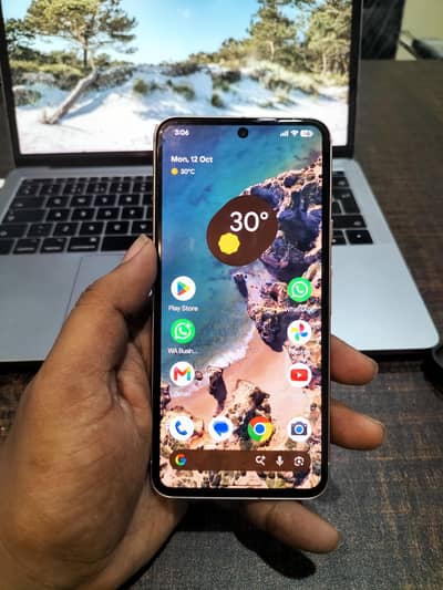 Google Pixel 8