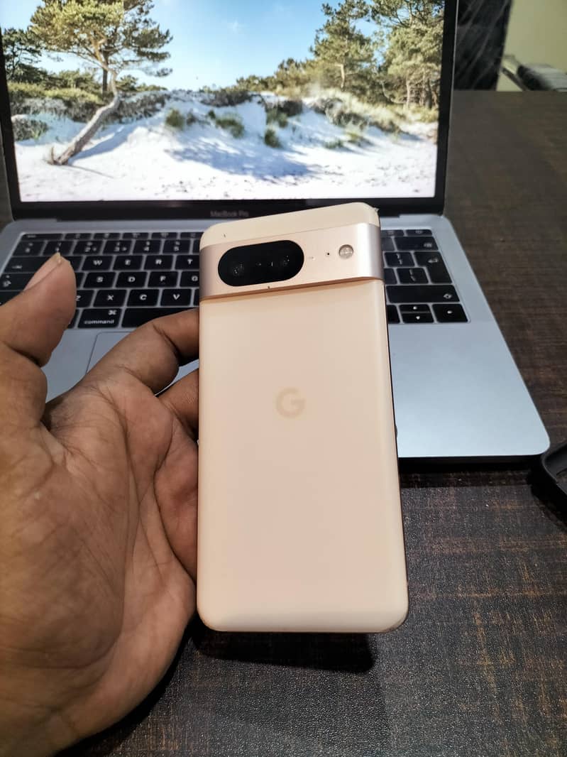 Google Pixel 8 1