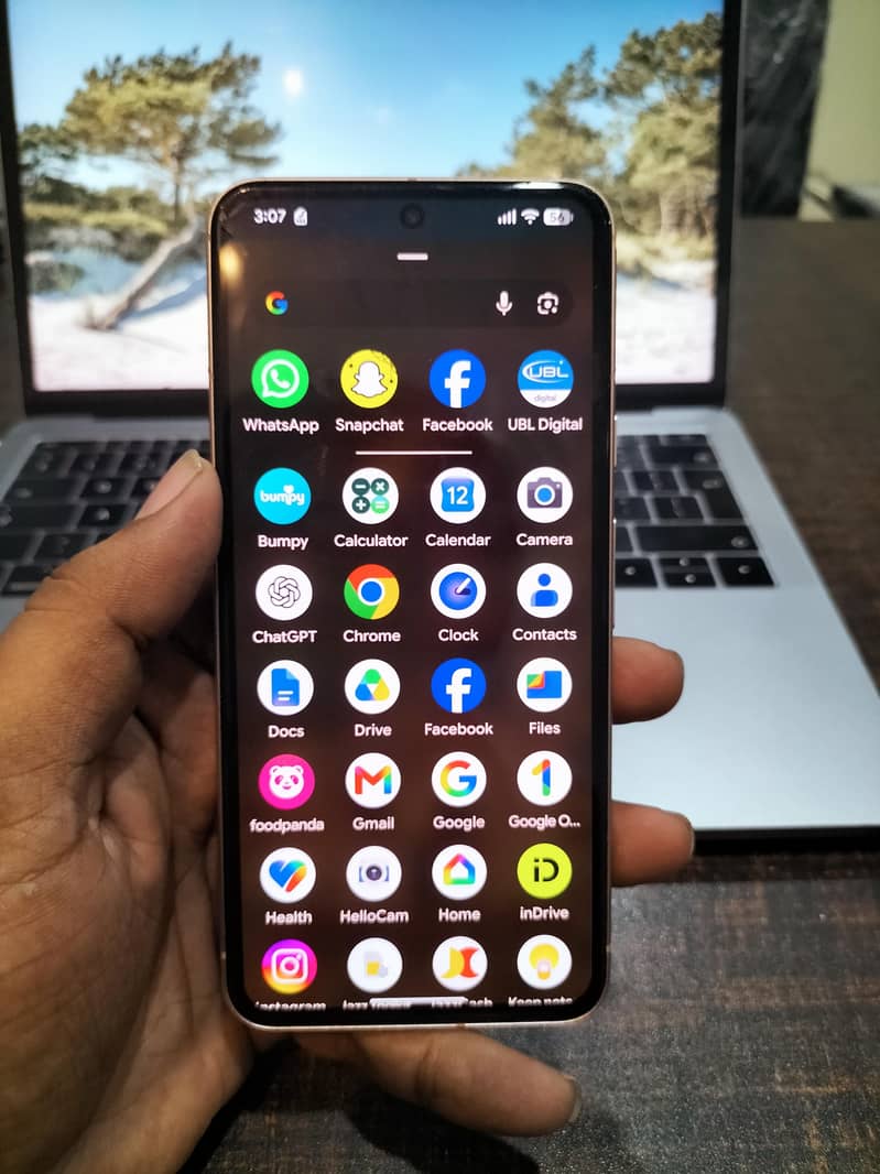 Google Pixel 8 3