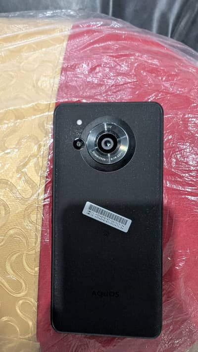 Sharp Aquos r7