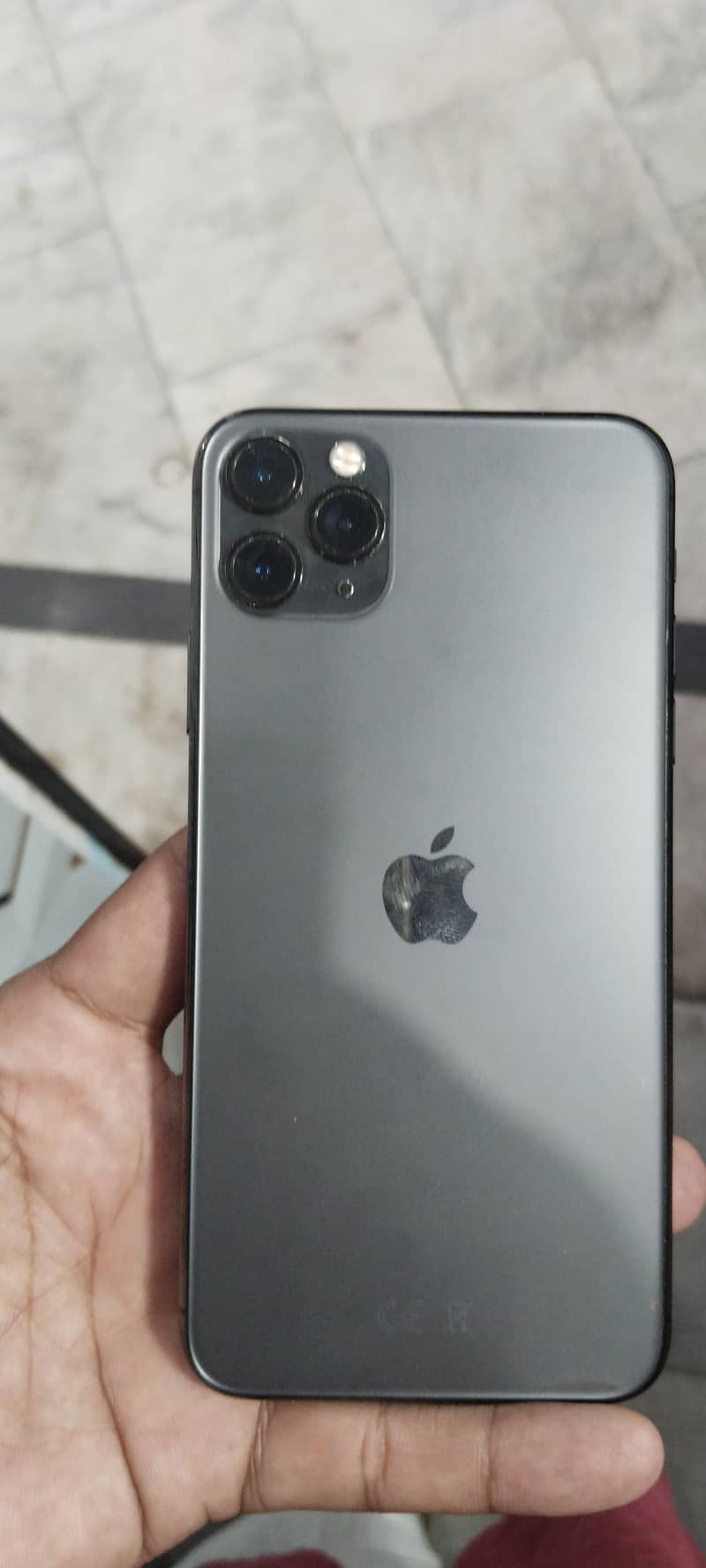 Apple iPhone 11 Pro Max 1