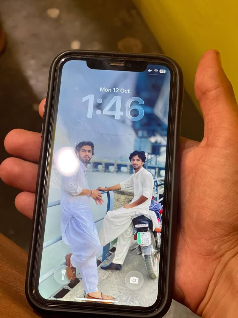 Apple iPhone 11 0