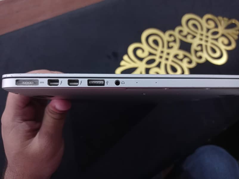 MacBook Pro 2015 10/10 3