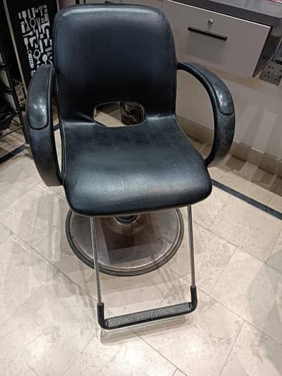 Used Swinging chairs with Hair Steamer