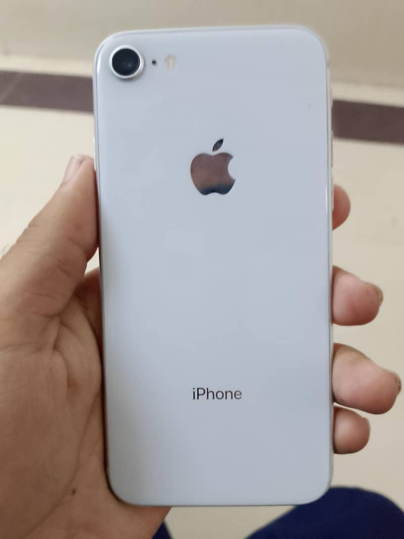 Apple iPhone 8 3