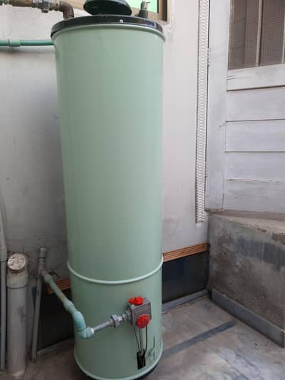 Geyser 35 Gallon