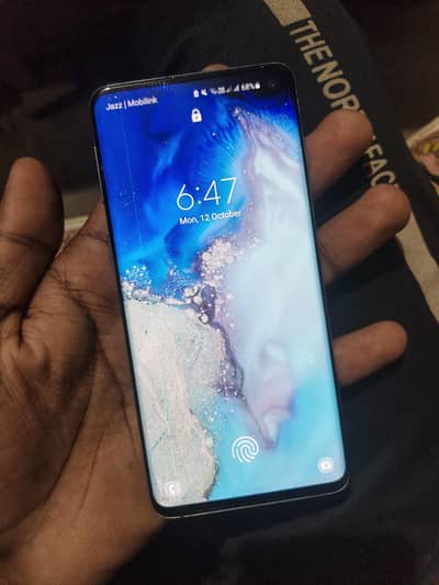 Samsung s10 8GB /128 GB dual sim pach .