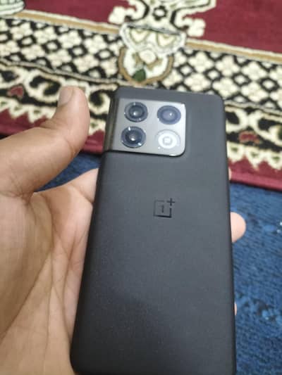 One Plus 10 Pro