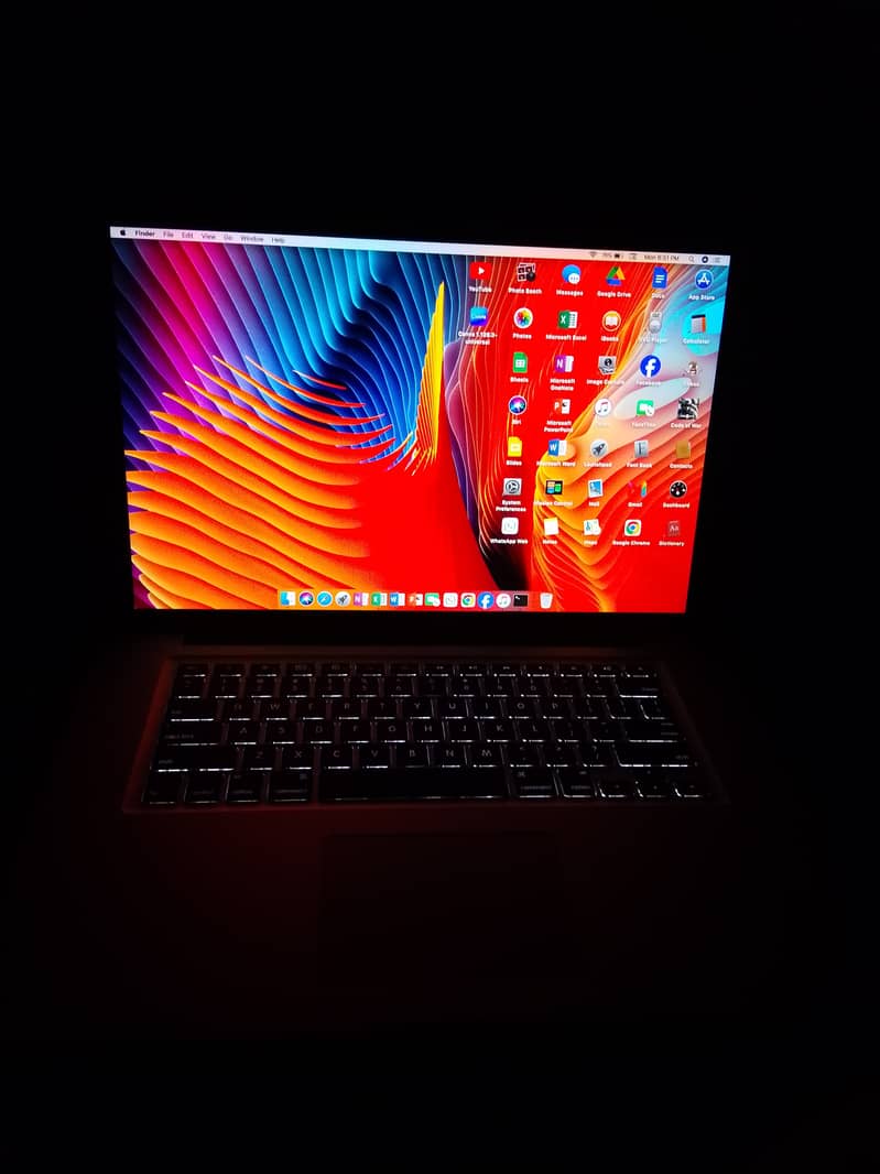 Macbook pro 0